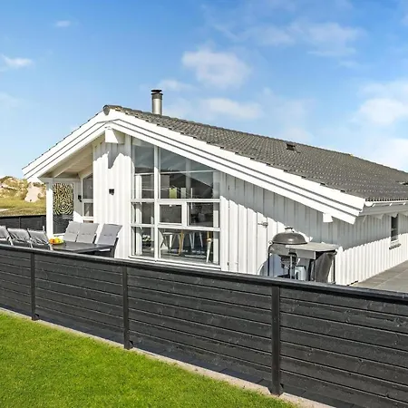 Gorgeous In Hjorring With Sauna Holiday home Lonstrup
