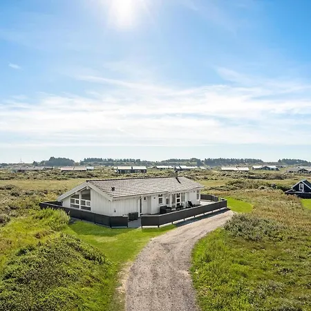 Holiday home Gorgeous In Hjorring With Sauna *